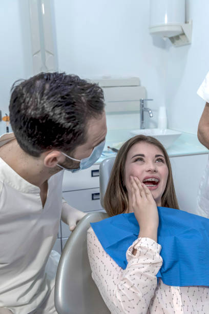 Best Emergency Gum Pain Relief  in Groves, TX